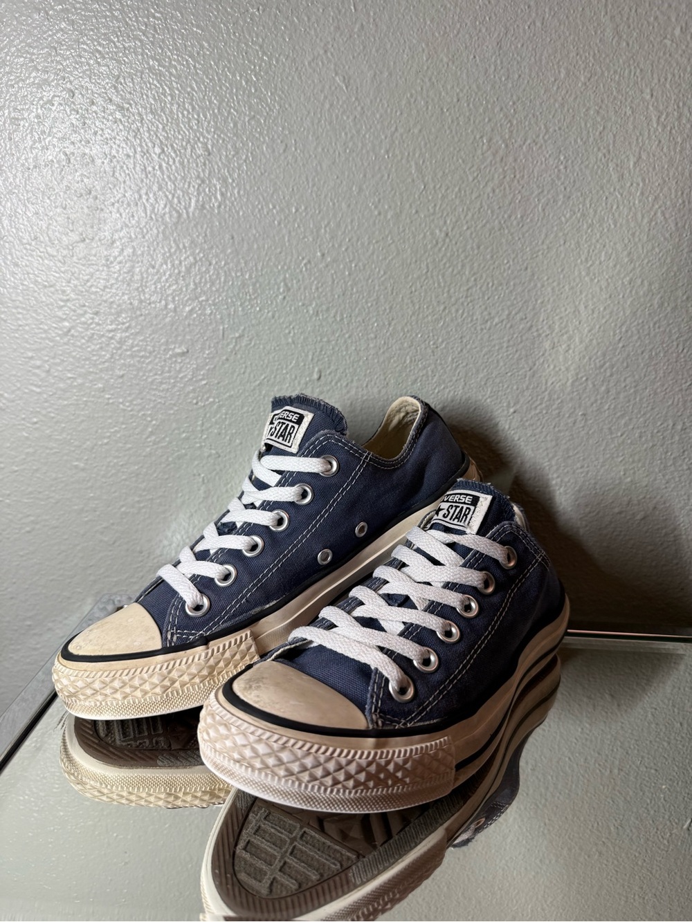 Converse Chuck 70 Low Top Navy Blue Canvas Sneakers Women’s 7 Men’s 5